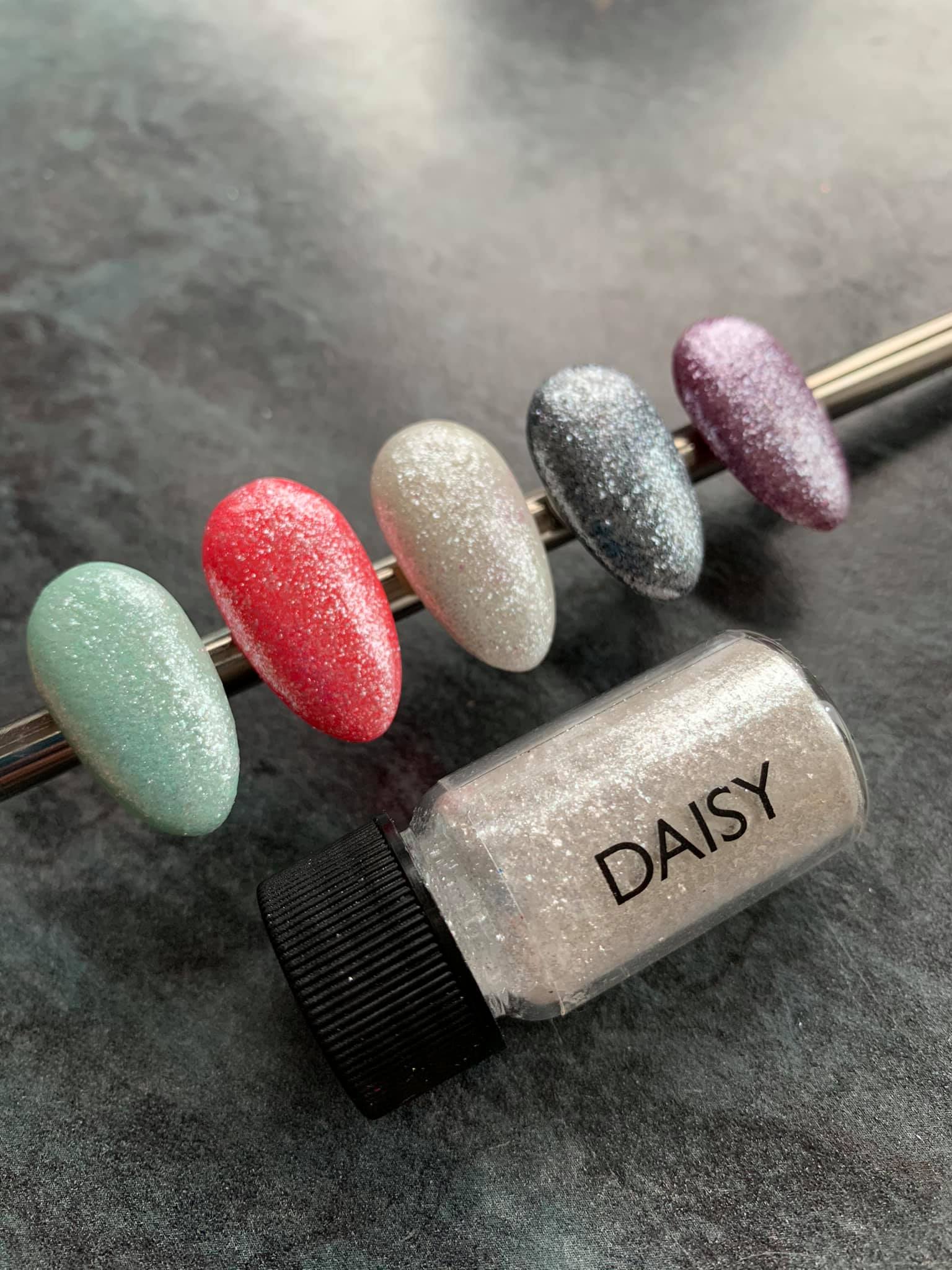 Daisy Glitter Dust
